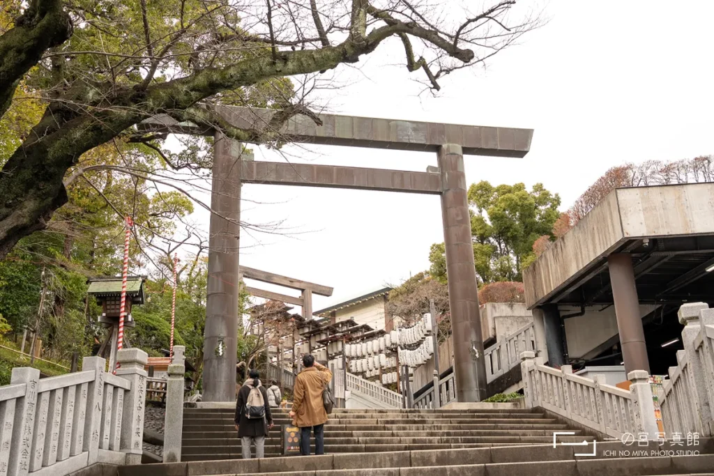 横浜市西区にある伊勢山皇大神宮にある大鳥居