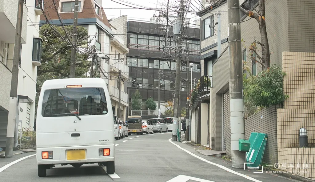 横浜市西区にある伊勢山皇大神宮の駐車場待ちの行列