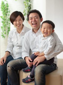 家族写真を横浜の一の宮写真館で撮影
